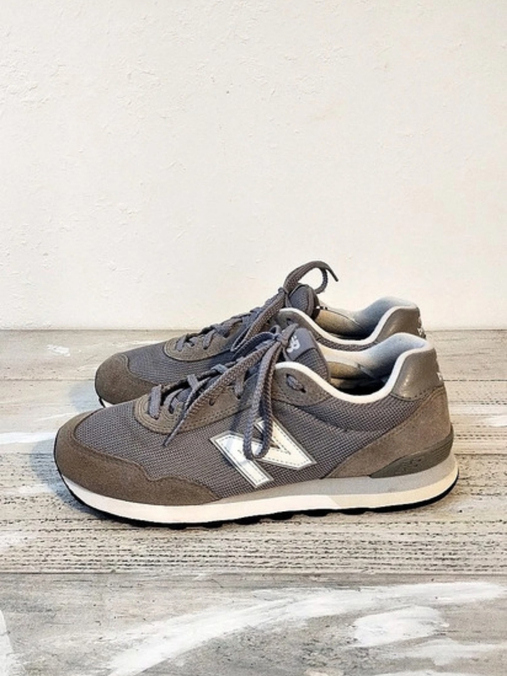New Balance 515 V3 Athletic Shoes Gray Suede Pre-owned U.S.A Women's Size 9.5